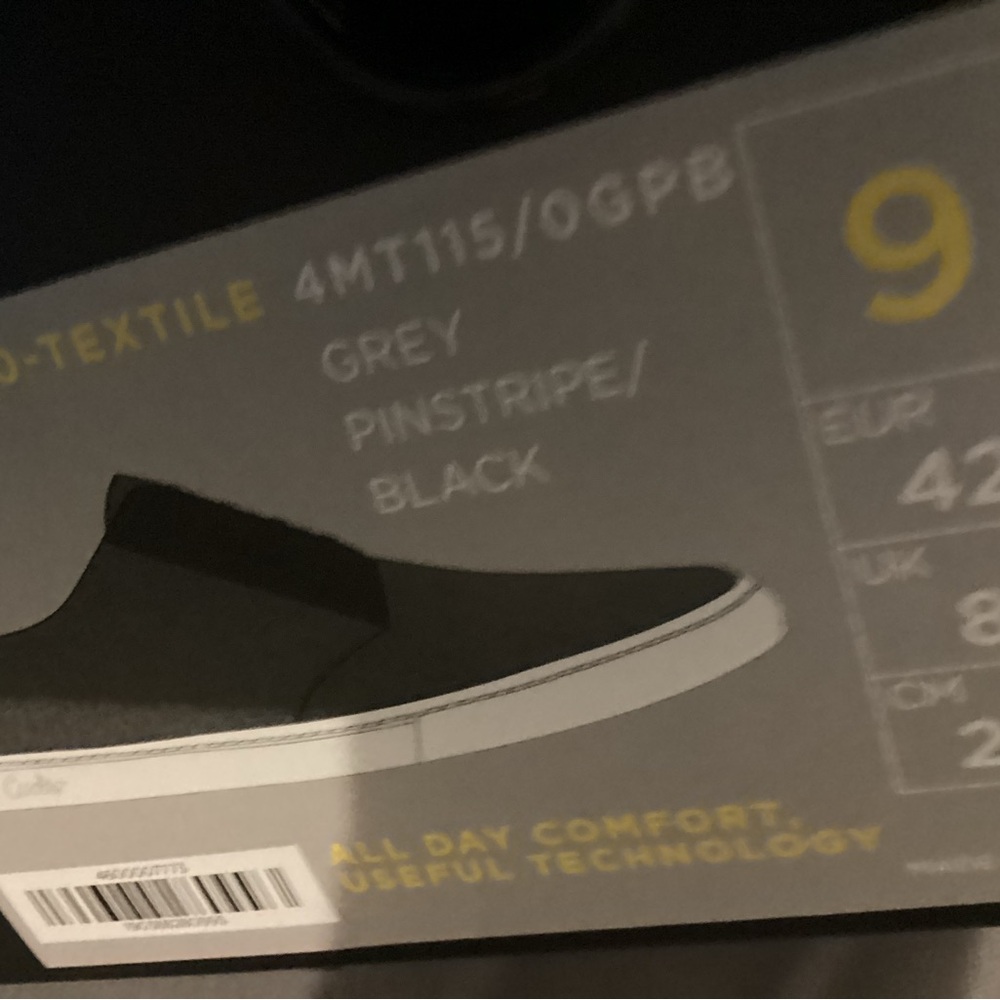 NIB Travis Matthew Cuater KRUZER Sneaker Size 9 M Grey pinstripe / Black $130